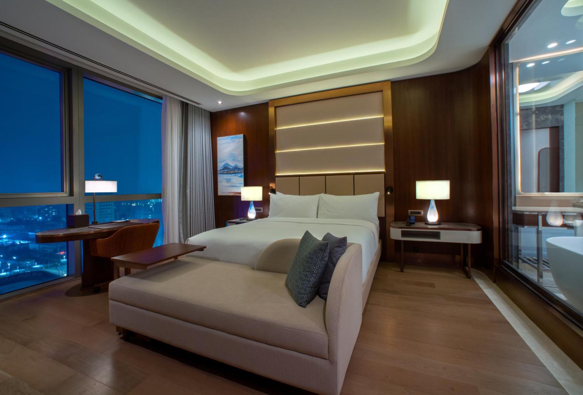 Hilton Tashkent City Екстериор снимка